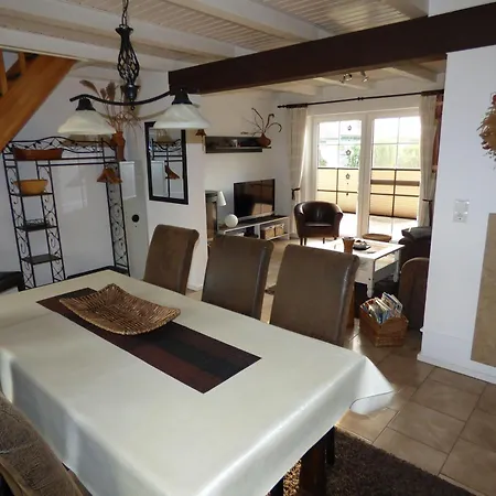 Ferienhaus-natur-erholung-pur-mecklenburgische-seenplatte-zwischen-mueritz-und-ostsee Holiday home *